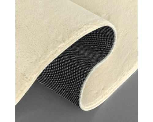 Detalj av en matta med lugg och halkfri undersida