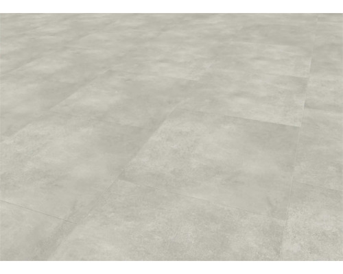 Lagt golvplattor med betongutseende