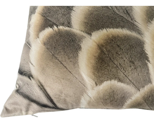 Dekorativ kudde med fjäderdesign