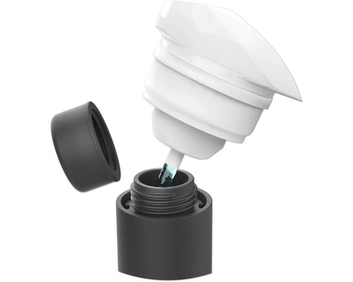 Nagellacksflaska med applikator och öppet lock