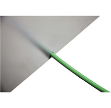 Grönt ventilationsrör med aluminiumfolie