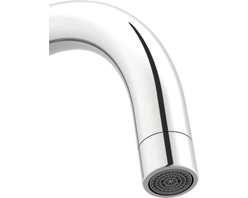 Närbild av en förkromad kranpip