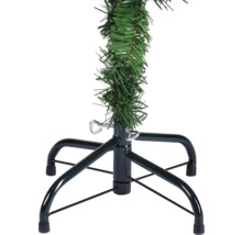 Detaljvy av en konstgjord julgran med metallstativ och gröna plastgrenar.