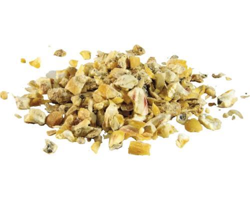 Hög med djurfoder med spannmål