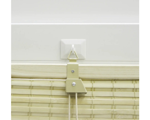 Detalj av en bambu persienn med fäste och dragsko