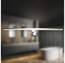 Badrum med modern LED-spegelspotlight