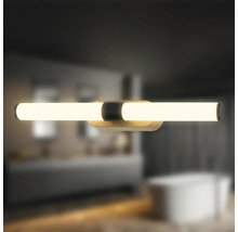 Badrum med horisontell LED-lampa