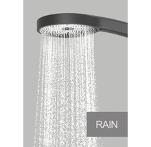 Duschhuvud med regnfunktion i drift