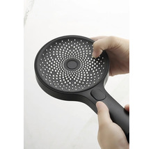 Handdusch med olika stråltyper justeras