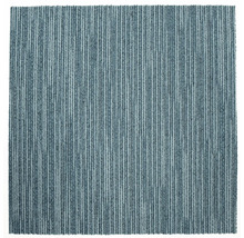 Mattplatta med randigt mönster