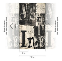 Väggbild med tidningsartikel- och bokstavsmotiv, 280 x 159 cm