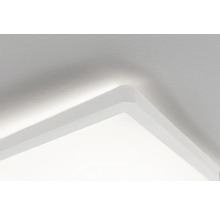 Detaljbild av indirekt takbelysning.