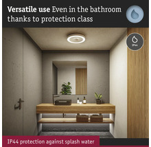 Badrum med taklampa och tvättställ med IP44 skyddsklass