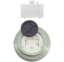 Batterifack på en lampa med öppet lock