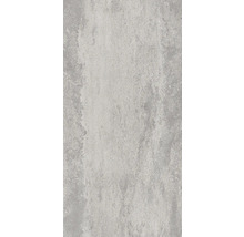 Grå klinker med stenutseende.