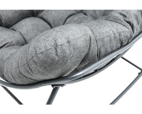 Detalj av sittdynan på en papasanfåtölj