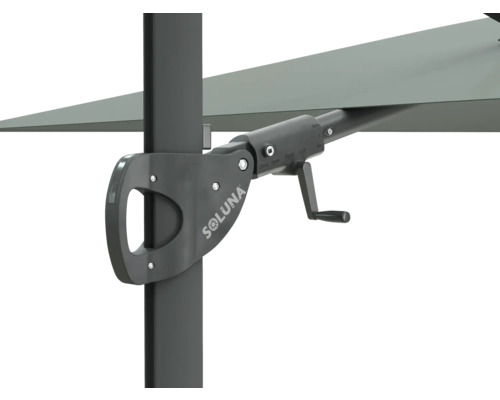 Soluna logotyp på ett parasoll med vevmekanism.