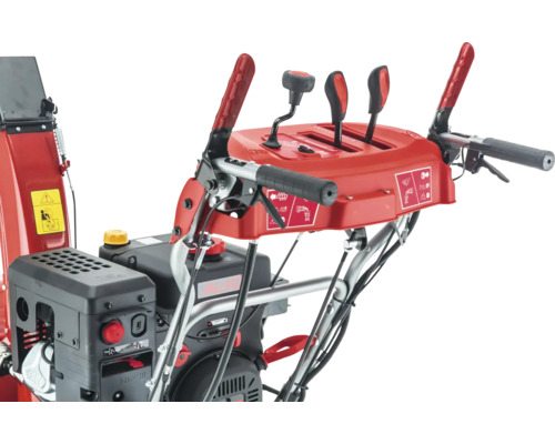 Detaljvy av snöslungans kontrollpanel