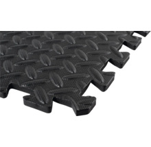 Svart, sammanlåsande golvskyddsmatta med diamantmönster
