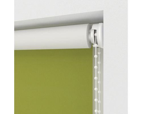 Gröna rullgardiner i detalj med kedjedrift