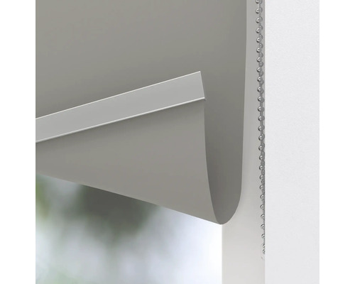 Detaljvy av en rullgardin med kedjemekanism