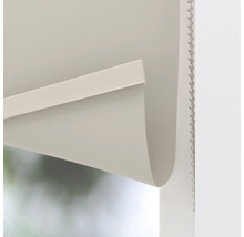 Detaljvy av en rullgardin med kedjemekanism.