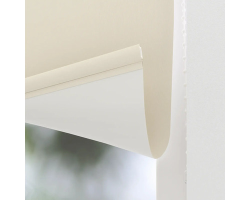 Detaljvy av en rullgardin för fönsterdekoration