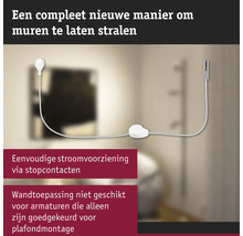 Vit kontakt med vit kabel och strömbrytare för lampor