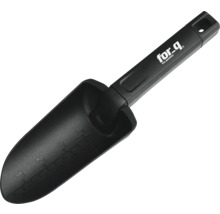 Svart planteringsspade med djupmarkering och for-q logotyp