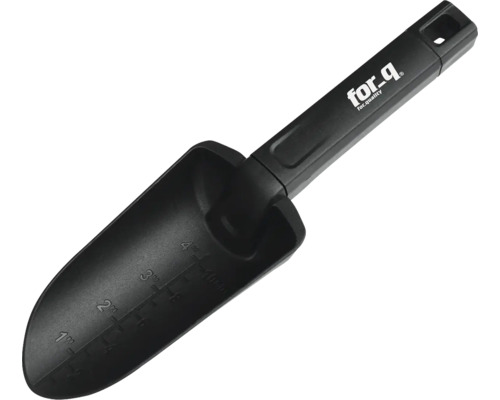 Svart planteringsspade med djupmarkering och for-q logotyp