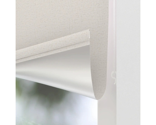 Närbild av en rullgardin på fönstret