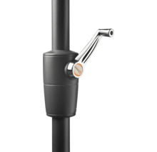 Detaljer av ett parasollstativ med vev och Schneider logotyp