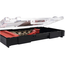 Borrsats i öppen plastlåda