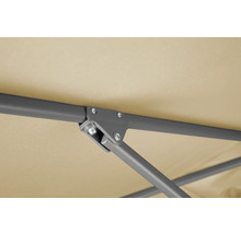 Detaljvy av en paviljong med metallram och tygtak