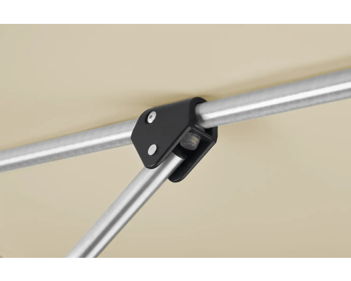 Detaljvy av en paviljonganslutning med metallstång och skruvar