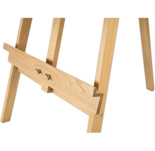 Detaljvy av ett trästaffli