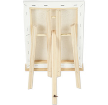 Baksidan av en duk på en trästaffli