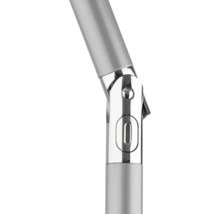 Detaljbild av en justerbar metallfog.