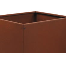 Fyrkantig planteringslåda av metall