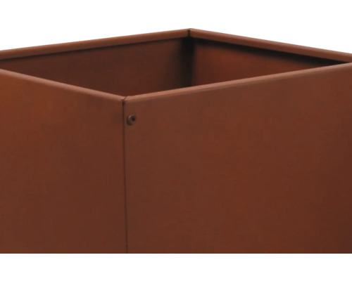 Fyrkantig planteringslåda av metall