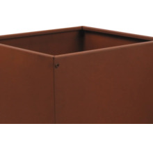 Fyrkantig planteringslåda av metall