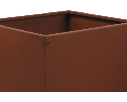 Fyrkantig planteringslåda av metall