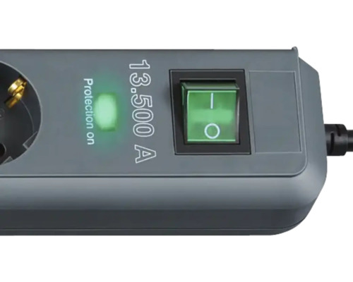 Grenuttag med överspänningsskydd och strömbrytare