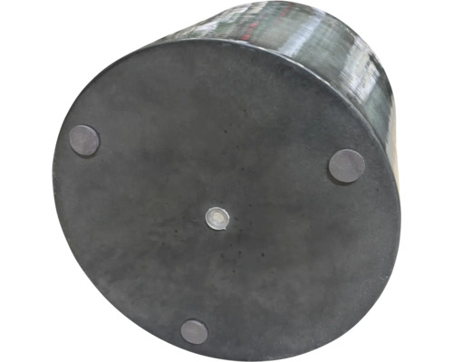 Cylinderformad sockel med rund bas och fötter