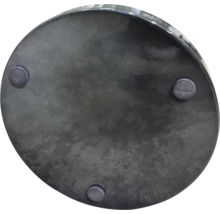 Rund platta med tre fötter