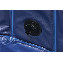 Detaljvy av en blå vattenbehållare med svart utloppsventil