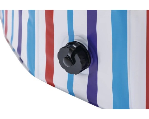 Detaljvy av en uppblåsbar pool med färgade ränder och ventil