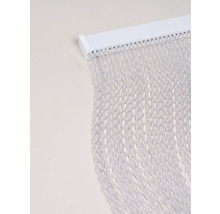 Dekorativ trådgardin med vitt fäste