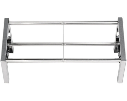 Utdragbar skohylla i förkromad metall med tre stänger.