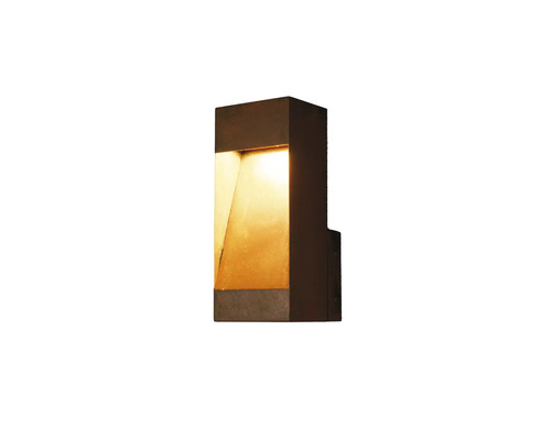 Modern rektangulär utomhusvägglampa i grå betong med varmt ljussken.